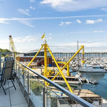 Appartement Boern Brn Fliegender Hollaender Laboe